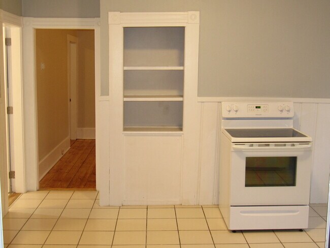 Photo - 2 Sturgis St Apartments Unit 3