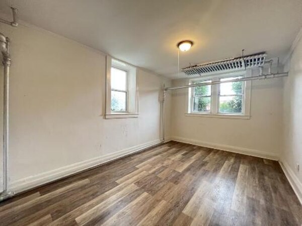 945 Spofford Ave Unit liz