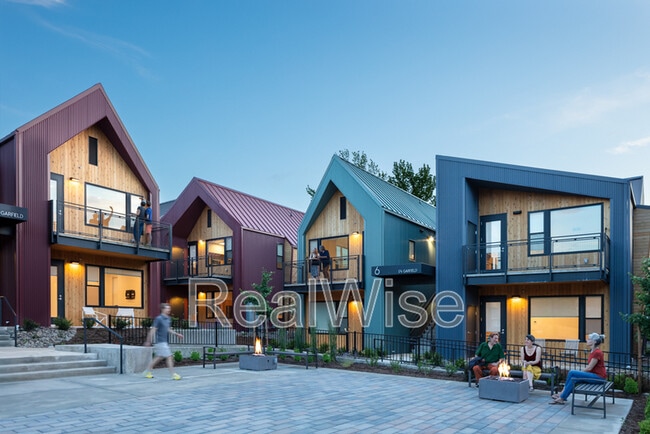 Photo - 184 Garfield St