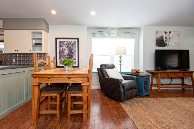 Photo - 175 W Rockford Dr Unit K9