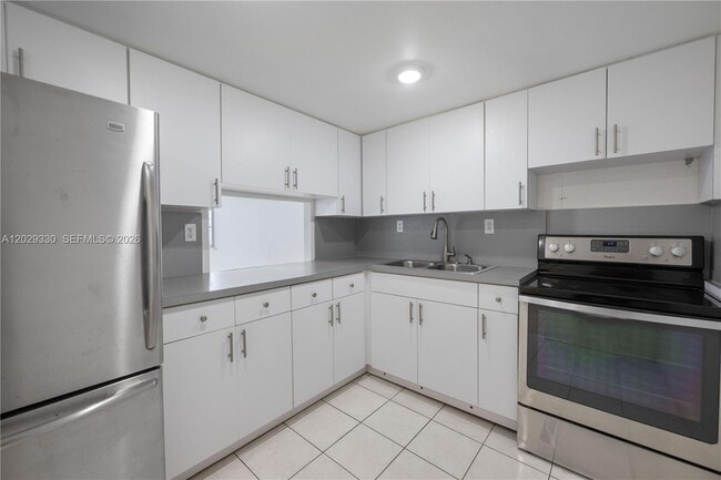 Photo - 16710 NE 9th Ave Unit 401