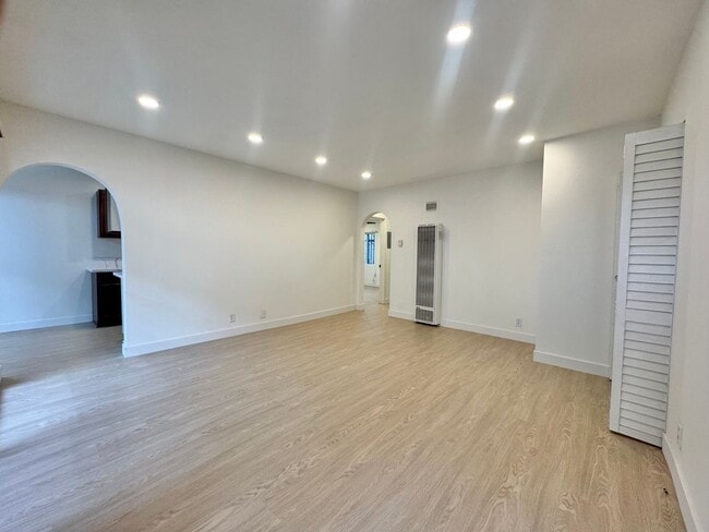 Photo - 3608 Keystone Av Unit 12 15