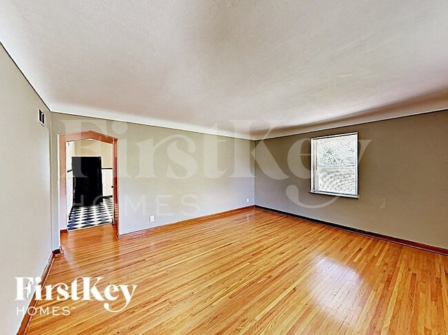 Photo - 11251 Old Halls Ferry Rd