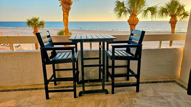 Photo - 17940 Gulf Blvd Unidad 2D