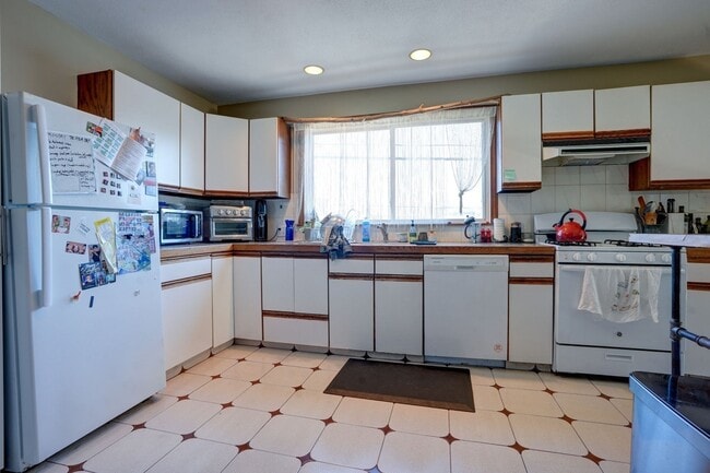 Photo - 77 2nd St Unit #2