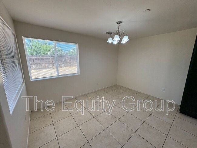 Photo - 2132 E Sweet Ave