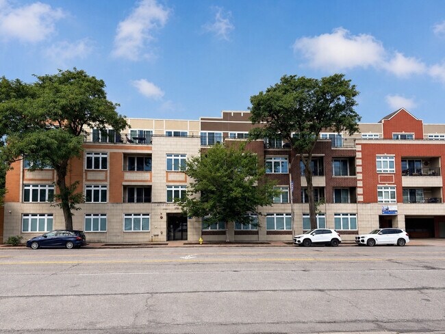 Photo - 1202 Waukegan Rd Unit 210