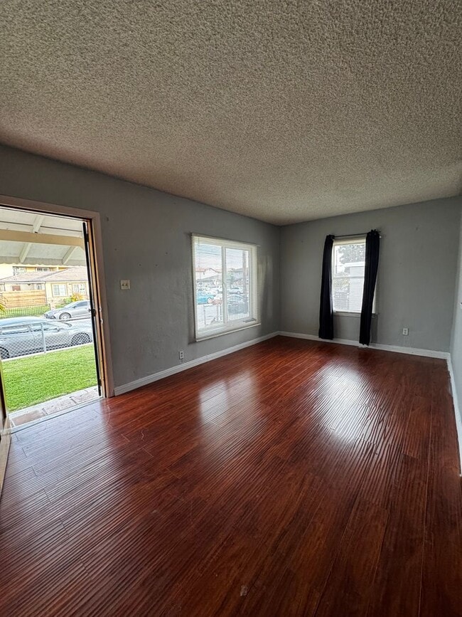 Photo - Alburtis Duplex Unidad 20821 Alburtis Ave Lakewood, CA 90715