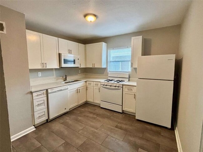 Photo - 1048 Washington St SW Unidad 2