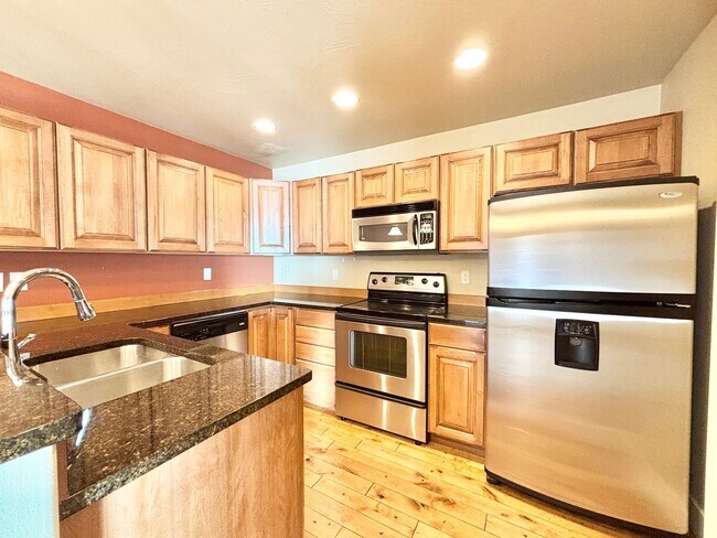 Photo - 3 Bedroom 2 1/2 Bath in Bozeman Unidad 2