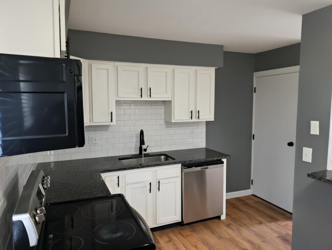 Photo - 5726 Beechcroft Rd Unidad C