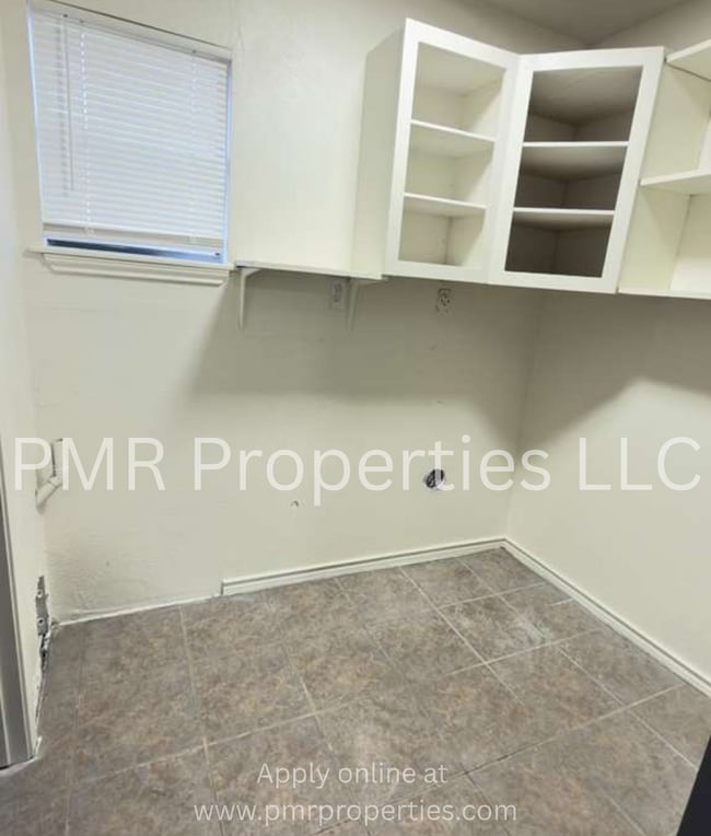 Photo - 3 Bedrooms / 1 Bathroom House