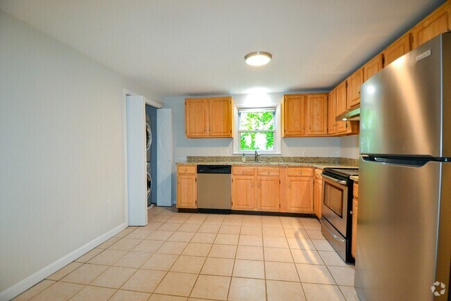 Building Photo - 74 Dunboy St Unit 2 Rental
