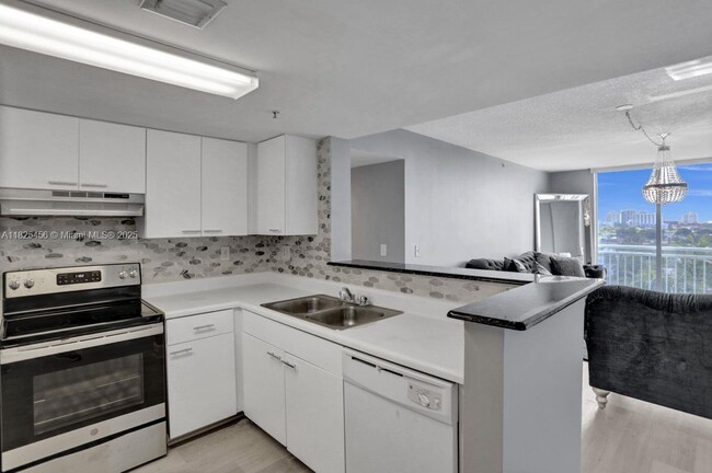 Photo - 3000 Coral Wy Condo Unit 808