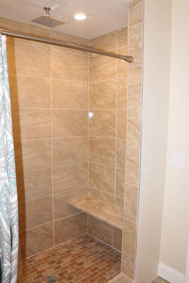 139-141 Oakland Ave Unit #3