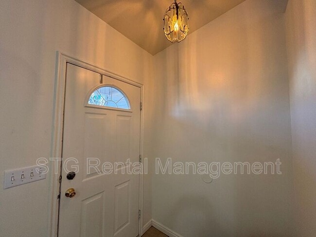 Photo - 773 S 220 E Cir