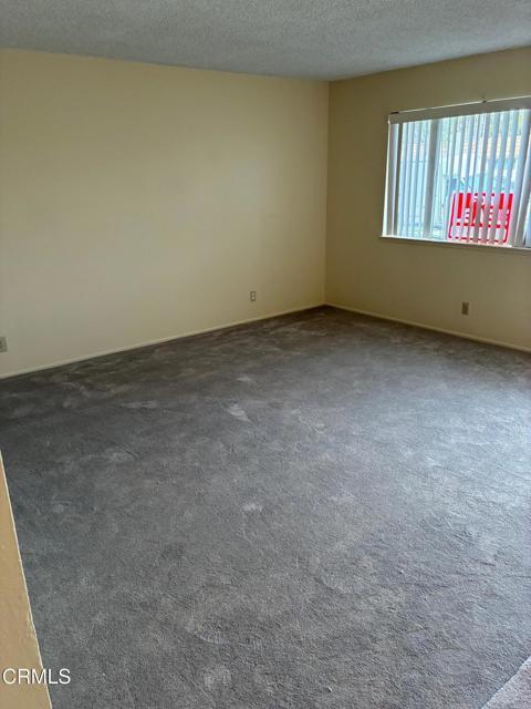 Photo - 702 W Hemlock St