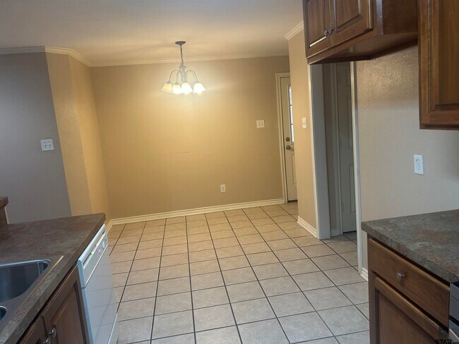 Photo - 8315 Garrett Dr