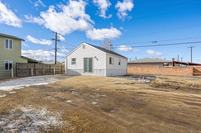 Photo - 2403 S Main St