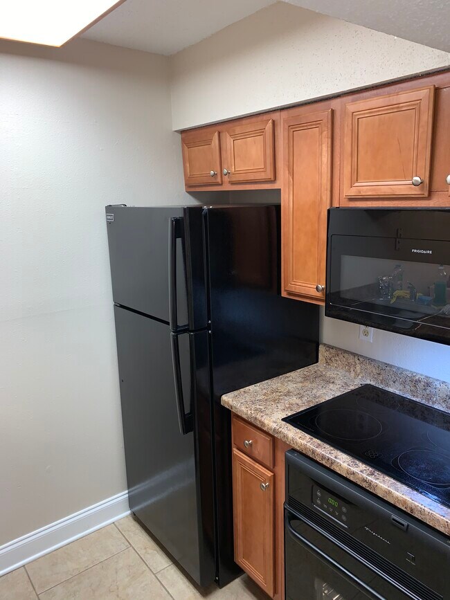 Photo - 2330 Edenborn Ave Unit 120