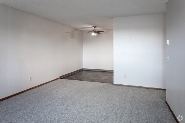 2BR, 1BA - 1,025SF - Living Room