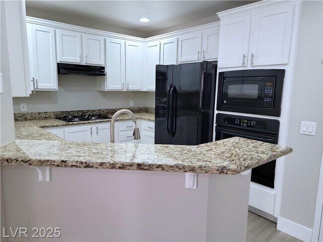 Photo - FABULOUS 2 BED, 2 BATH PARK AVENUE CONDO Unidad 209