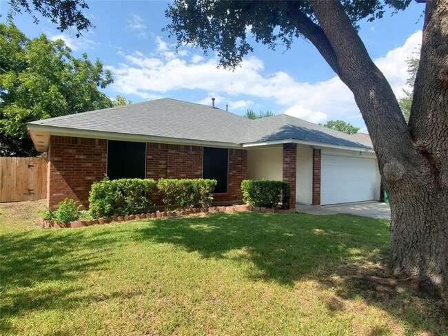 Photo - 1806 Maplelawn St
