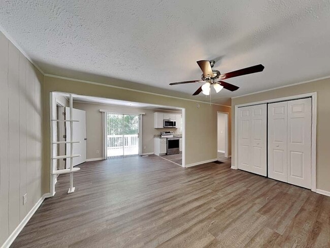 Photo - 5950 Community Rd SE