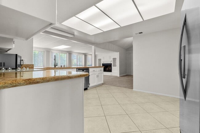 Photo - 6415 Lochmoor Dr