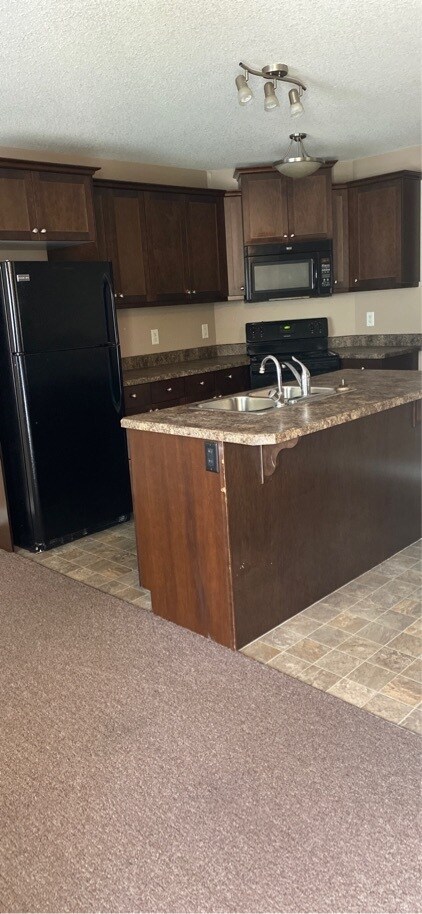 Photo - 434 Ottawa St