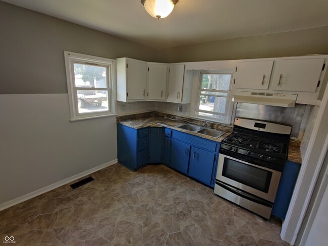 Photo - 1123 S Noble St