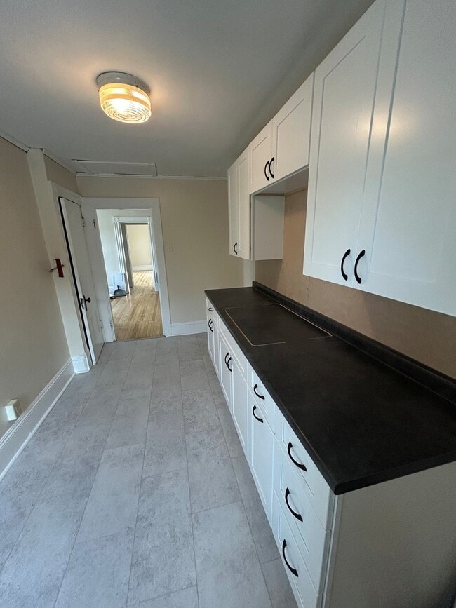 92 S Main St Unit 2B