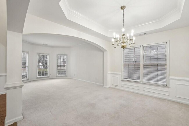 Photo - 4133 Divot Way