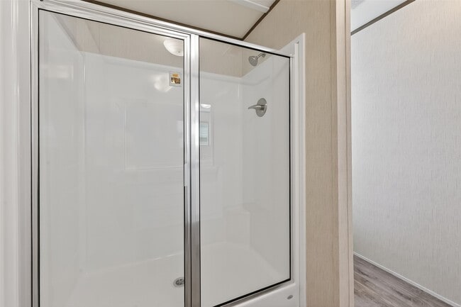 Photo - 6019 Jake Ln