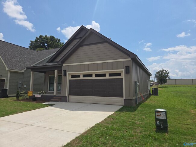 Photo - 2909 9th Ave SW