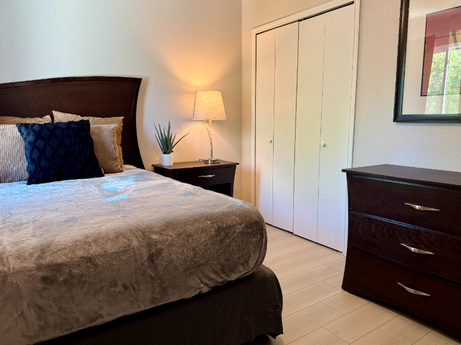 Building Photo - 12315 Thompkins Dr Rental