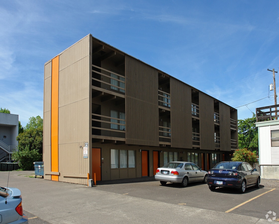 Apparson Arms - Apparson Arms Apartments