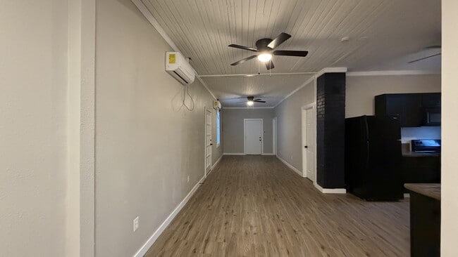 1401 Monterey St Unidad 1