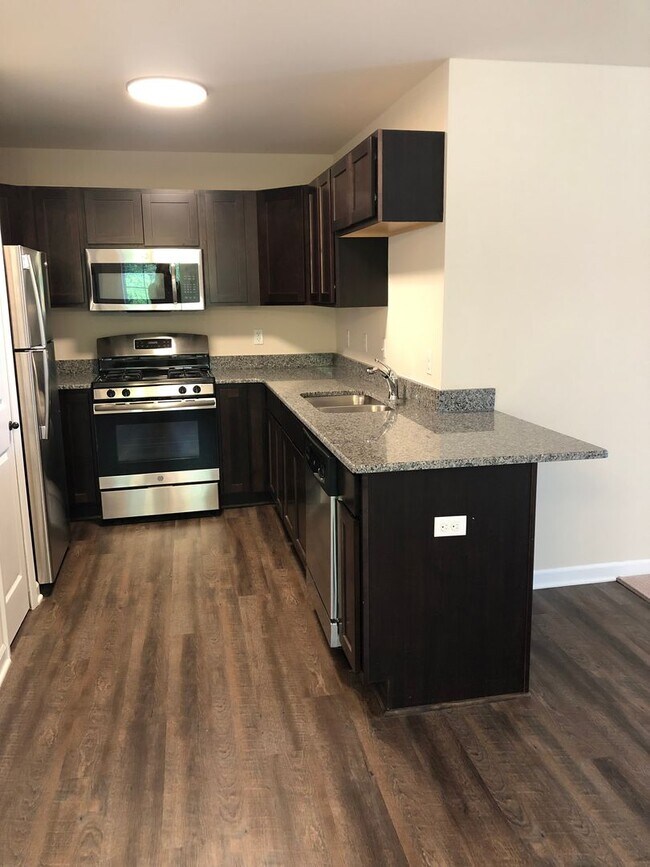 8253 Promenade Cir Unit 8253