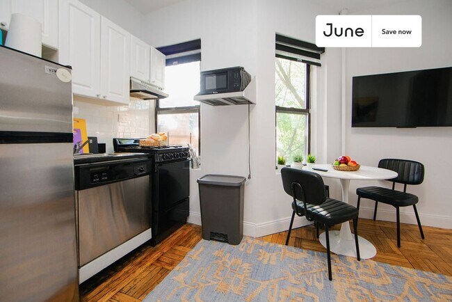 Photo - 715 E 5th St Unidad 1D