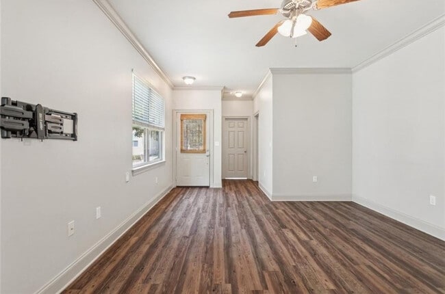 Photo - 3005 Dundee Loop S