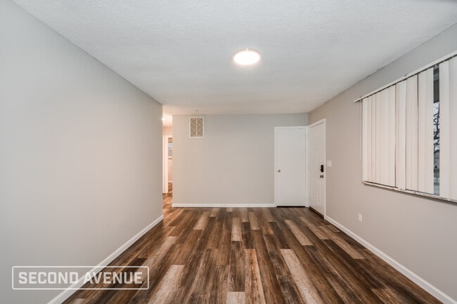 Photo - 2482 W Kemper Rd