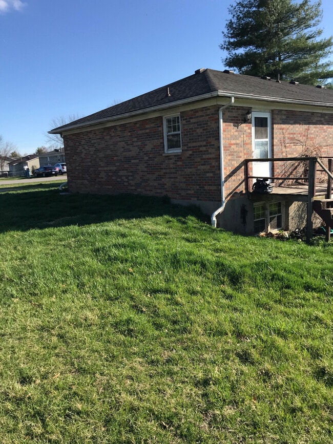 Photo - 100 Grant Dr