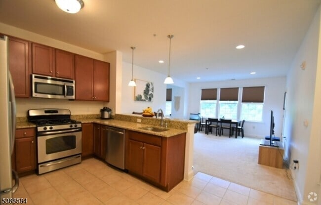 Building Photo - 5316 Sanctuary Boulevard Unit 5316 Rental