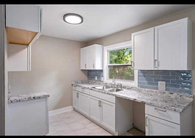 Photo - 5754 Indiana Ave