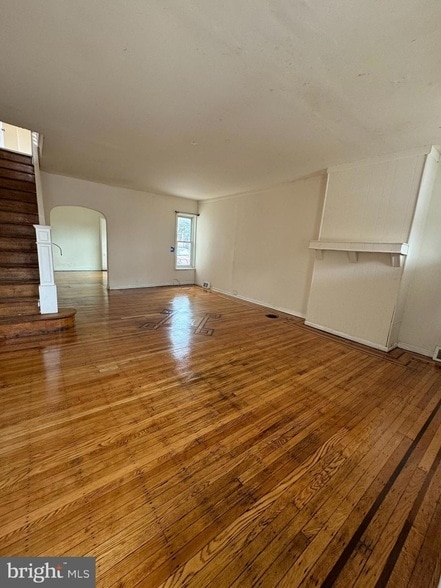 Photo - 521 E Westmoreland St