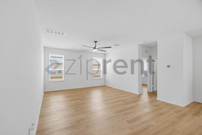 Photo - Unit