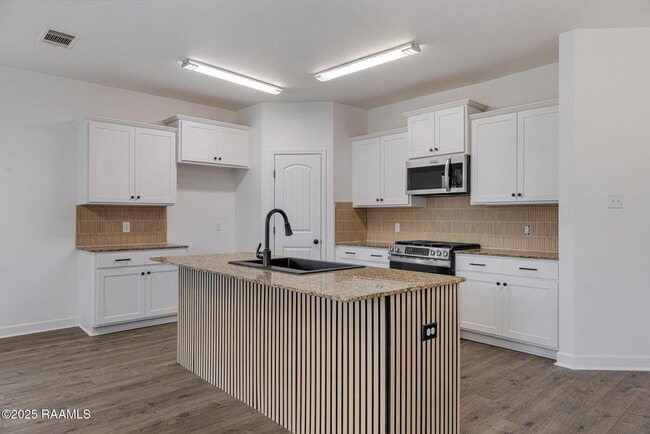 Photo - 326 Forest Grove Dr