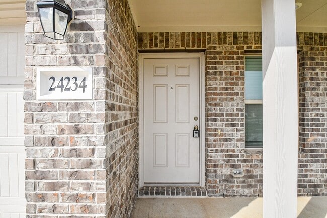 Photo - 24234 High Country Dr