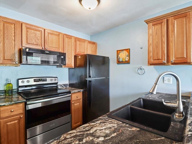 Photo - 428 East Bluff Unit 1